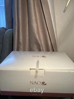 NAO by Lladro Posed Ballerina 02001209 Porcelain Figurine Original Box Spain