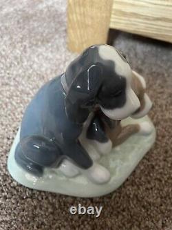 NAO by Lladro TWO PUPPIES / DOGS SITTING FIGURE 1987