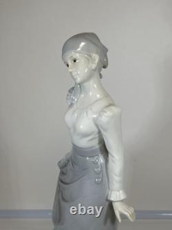 NAO by Lladro Woman Figurine Grey Dress Scarf Porcelain Lady. 10.5 tall. Vintag