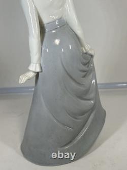 NAO by Lladro Woman Figurine Grey Dress Scarf Porcelain Lady. 10.5 tall. Vintag