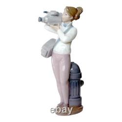 Nao By Lladro 01213 TV Reporter Television Camera Figurine