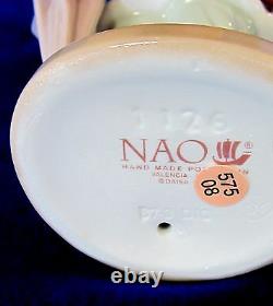 Nao By Lladro #1126 April Showers Brand Nib Girl Holding Umbrella Free Shipping