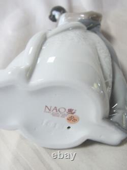 Nao By Lladro #1632 A Kiss Forever Bnib Love Bride & Groom Bridal Cake Topper Fs