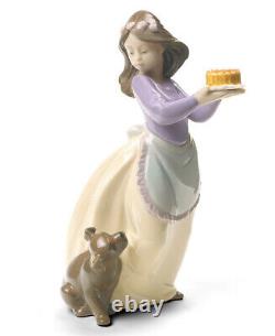 Nao By Lladro #1700 Puppy's Birthday Bnib Speical Edition Color Spash Girl Cake