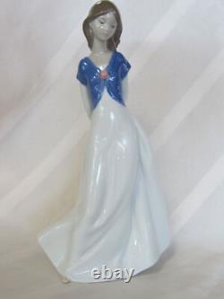 Nao By Lladro #1785 Truly In Love Brand Nib Rare Girl Romance Emotion Passion Fs
