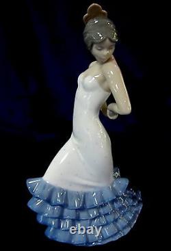 Nao By Lladro #418 Flamenco Bnib Lady Flamenco Dancer Blue White Dress Spanish