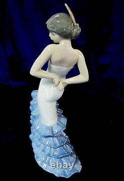 Nao By Lladro #418 Flamenco Bnib Lady Flamenco Dancer Blue White Dress Spanish