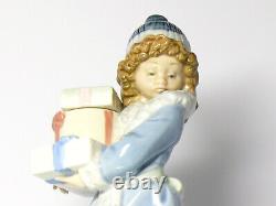 Nao By Lladro Christmas Figure Girl With Gifts Approx. 22 Cm. Porcelain