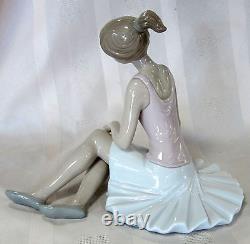 Nao By Lladro Dancer Rested Girl Figurine #1175 Brand Nib Ballerina Save$$ F/sh