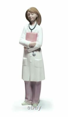 Nao By Lladro Doctor Female #1684 Brand Nib Lady Medical Occupation 10.75 Tall