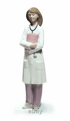 Nao By Lladro Doctor Female #1684 Brand Nib Lady Medical Occupation 10.75 Tall