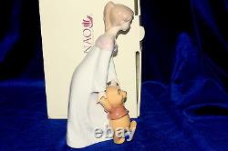 Nao By Lladro Fun With Winnie The Pooh #1593 Brand Nib Girl Disney Save$$ F/sh