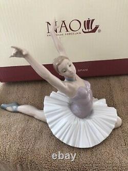 Nao By Lladro Large Figurine Ballerina The Art Of Dance New In Box