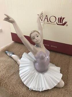 Nao By Lladro Large Figurine Ballerina The Art Of Dance New In Box