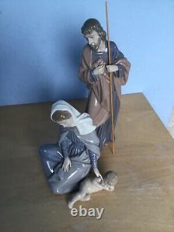 Nao By Lladro Mary Joseph & Baby Jesus Nativity Figures