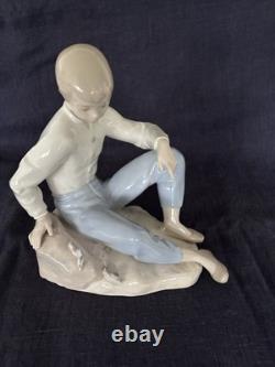 Nao By Lladro No. 175 Boy Watching Snails Porcelain Hand Painted Very Rare