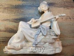 Nao By Lladro Oriental Melody / Geisha Girl Playing Shamisen #227 1994 Nao By Lladro Oriental Melody / Geisha Girl Playing Shamisen #227 1994