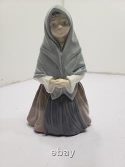 Nao By Lladro Peasant Kneeling Girl Mary Nativity Religious Lourdes Figure Rare