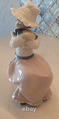 Nao By Lladro Porcelain Statue Figure Number 575 A Big Hug
