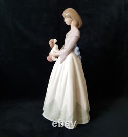 Nao By Lladro Porcelain Young Lady With Dog Figure Spoiled Puppy 1331