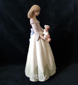 Nao By Lladro Porcelain Young Lady With Dog Figure Spoiled Puppy 1331