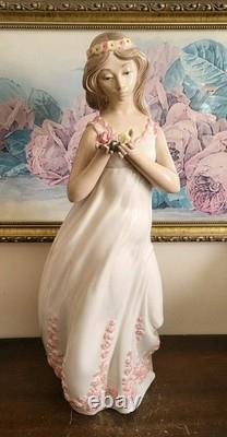 Nao By Lladro Spain Large Porcelain Figurine Girl With Roses 17