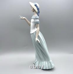 Nao By Lladro The Butterflies Dance Porcelain Figurine Spain With Box VTG 2000s