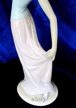 Nao By Lladro The Dance Is Over Lady #1204 Brand New In Box Dancer Save$$ F/sh