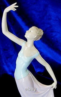 Nao By Lladro The Dance Is Over Lady #1204 Brand New In Box Dancer Save$$ F/sh