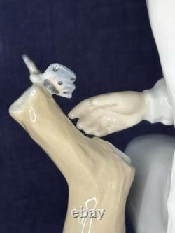 Nao By Lladro Woman Watching Butterfly Porcelain Hand Painted Very Rare