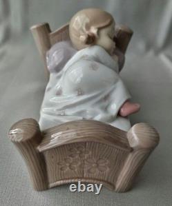 Nao Figurin Girl Cosy Dreams Lyadro Ceramic 13cm Used No5878