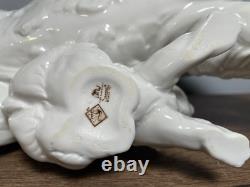 Nao LLADRO Mother Polar Bear with Cub White Porcelain Figure Large / Spain, 1985