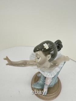 Nao Lladro Ballerina #1150 My first Bow Porcelain Figurine 7 handmade Spain Nao Lladro Ballerina #1150 My first Bow Porcelain Figurine 7 handmade Spain
