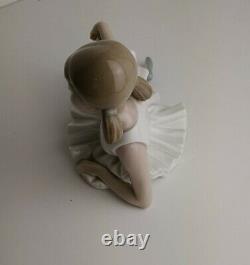 Nao Lladro Ballerina Figurine Reclining Figure 20cm wide Spain Girl Vintage