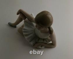 Nao Lladro Ballerina Figurine Reclining Figure 20cm wide Spain Girl Vintage