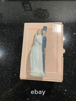 Nao Lladro Bridal Couple Pareja Nupcial Bride & Groom Figurine Cake Topper #109