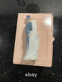 Nao Lladro Bridal Couple Pareja Nupcial Bride & Groom Figurine Cake Topper #109