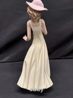 Nao Lladro Darsy Porcelain Woman Figurine Gentle Breeze Flower 1991 Handmade 10