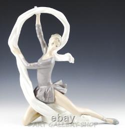 Nao Lladro Figurine 13 DANCER WITH VEIL BALLET BALLERINA LADY GIRL 2000185 Mint