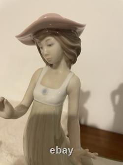 Nao Lladro Figurine Lady, Bundle 3 Figures