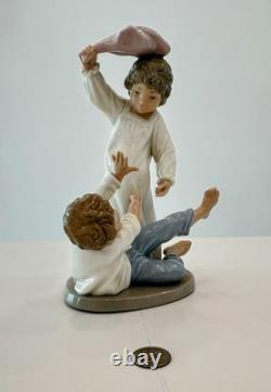 Nao Lladro Handmade Spain Figurine Vintage children pillow fighting play
