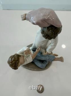 Nao Lladro Handmade Spain Figurine Vintage children pillow fighting play