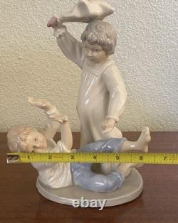 Nao Lladro Handmade Spain Figurine Vintage children pillow fighting play