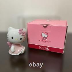 Nao Lladro Hello Kitty Porcelain Figurine Figure Made in Spain with Box