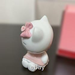 Nao Lladro Hello Kitty Porcelain Figurine Figure Made in Spain with Box