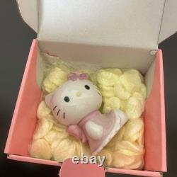 Nao Lladro Hello Kitty Porcelain Figurine Figure Made in Spain with Box