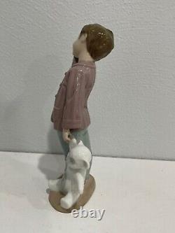 Nao / Lladro Porcelain Figurine 1139 Sleepy Head Boy with Teddy Bear