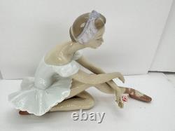 Nao Lladro Rose Ballerina #5919 Retired Porcelain Figurine 8 handmade Spain