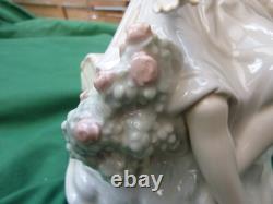 Nao Lladro Spain Porcelain Figure Woman With Hat