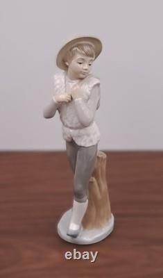 Nao Lladro Standing Boy Leaning Against Tree Stump Figurine very rare